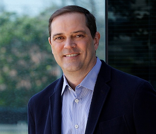 Chuck Robbins es nombrado nuevo CEO de Cisco