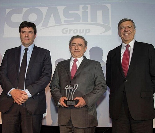 ACTI premia trayectoria de Coasin en cena de la industria