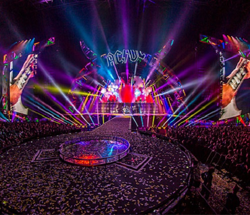 Philips apoya con show lumínico a la banda AC/DC