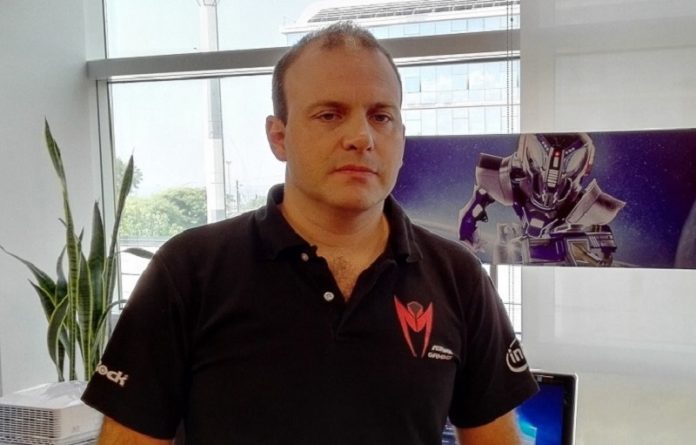 Hernán_Chapitel,_Director_de_Ventas_para_Latinoamérica_de_ASRock