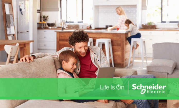 life-is-on_Schneider-Electric-1-696x418 (1)
