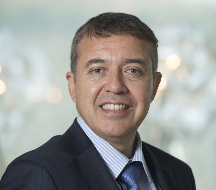 Manuel Araya, gerente de Regulación y Asuntos Corporativos Entel
