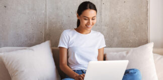 ¿Cómo crear una página web? 4 pasos para comenzar desde cero