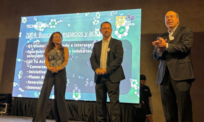 Portada Tecnoglobal 8 Team de Tecnoglobal en el kickoff 2024