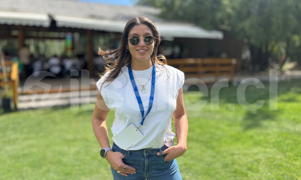 Camila Orellana, PM de Microsoft en LOL.