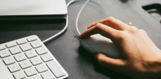 Dejar al mouse trabajando en Navidad: una tradición que podría costar la seguridad Kaspersky advirtió sobre la ciberseguridad en las fiestas.