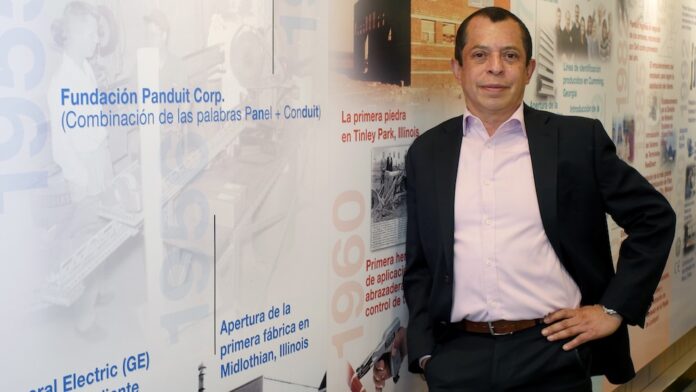 Carlos Arochi, de Panduit