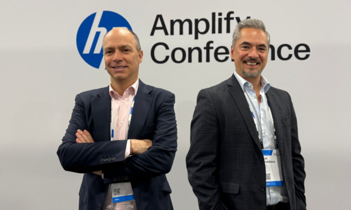 Mateo Figueroa, SVP & Managing Director en HP Latin America, y Luis Castellanos, Head of Channels en HP Latin America