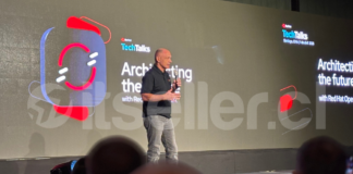 La propuesta a tres puntas de Red Hat en Tech Talks OpenShift 2025, que pasó por Chile Presentación de Ezequiel Picardo, Country Manager de Chile y Peru en el Red Hat Tech Talks OpenShift 2025