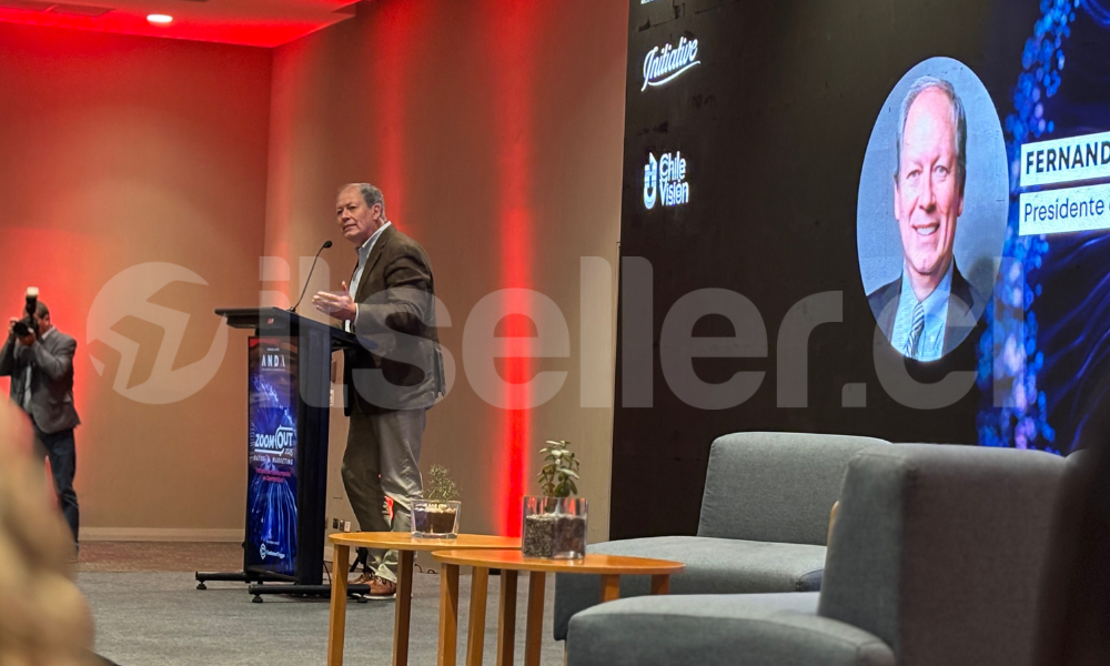 Apertura de Zoom Out 2025 con el Presidente de la Asociación Nacional de Avisadores (ANDA), Fernando Mora Aspe.