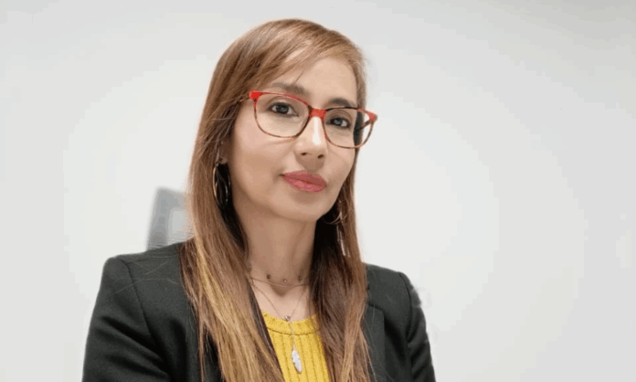 Sandra Buendía, Coordinadora Regional de las Unidades de Educación y Servicios de Licencias OnLine