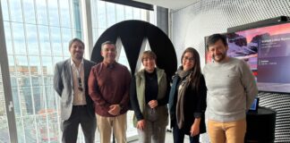 Motorola presentó en Chile sus nuevos smartphones diseñados para empresas Equipo de Motorola e Intcomex Chile.