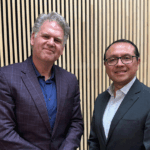 Keith Strier, Senior Vice President, Global AI Markets; e Hiram Monroy, Senior Commercial Manager for Spanish Latin America; de AMD.