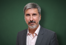 Transformación digital: El valor del código abierto en la industria local Claudio Stopatto, Director de Software & Alianzas en Lenovo Latinoamérica.