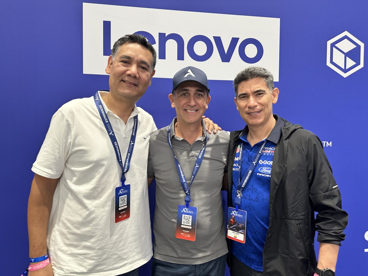 Equipo de Lenovo. Equipo de Lenovo durante Adistec Connect F1 Experience.