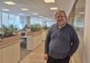 Hernán Neirotti, de Schneider Electric: “Darles a los clientes una solución llave en mano es fundamental” Hernán Neirotti, de Schneider Electric, en las oficinas de la compañía en Buenos Aires.