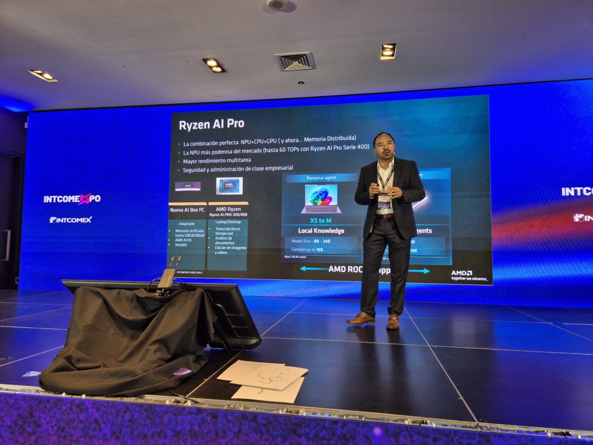 Juan Moscoso, Commercial Sales Manager - SOLA en AMD.